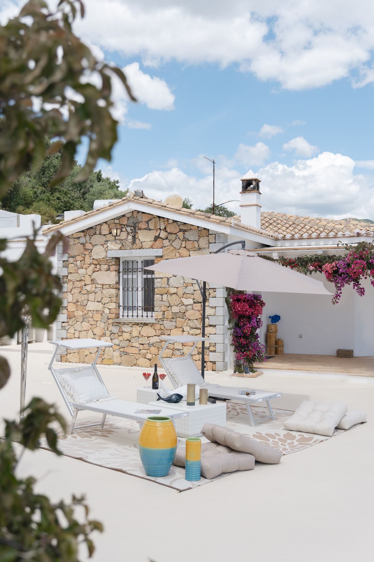 Cottage in pietra con lettini